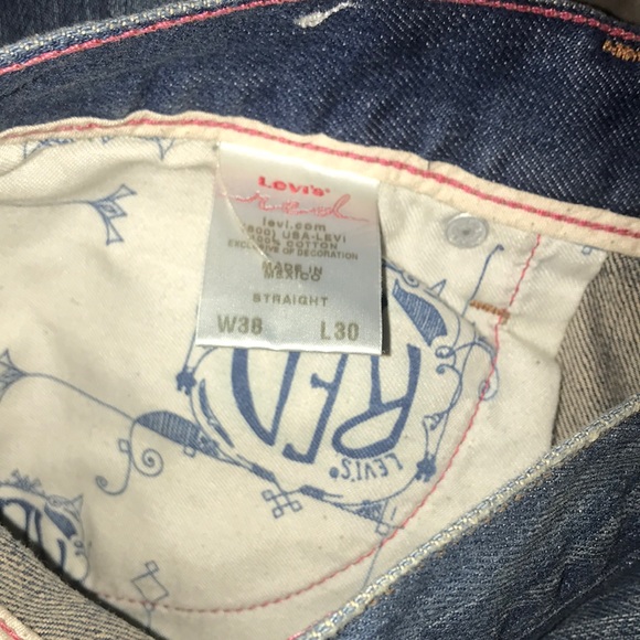 Nautica &Red Levi’s Like New - Picture 7 of 8